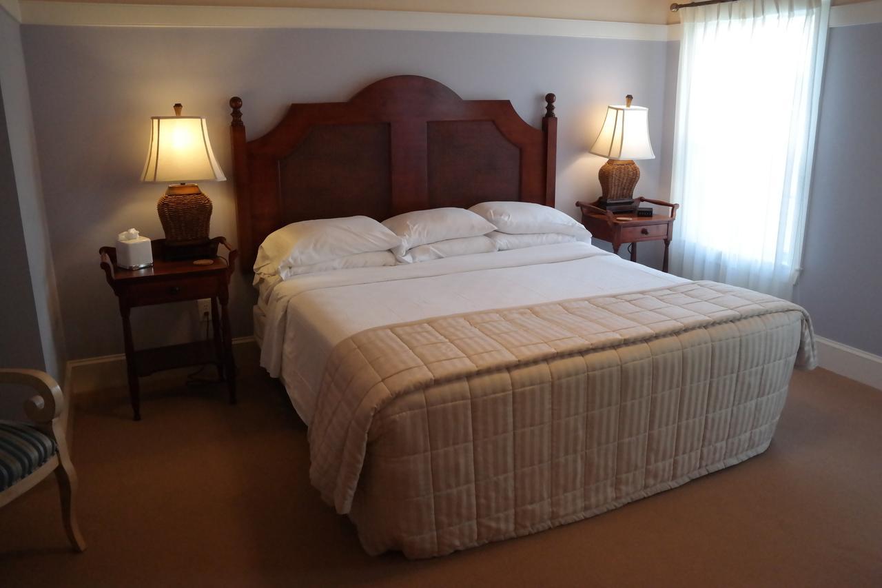 BEACH SPA BED & BREAKFAST 4⋆ ::: VA, UNITED STATES ::: COMPARE HOTEL RATES